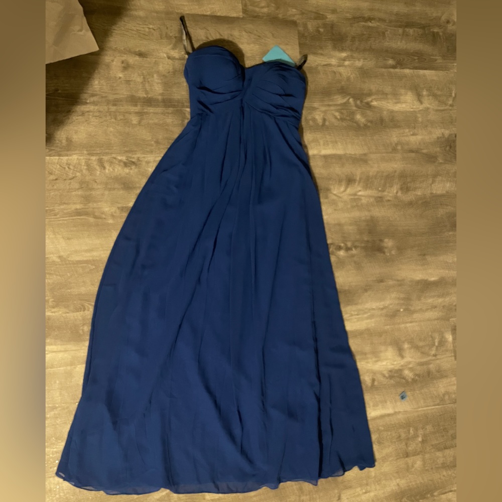 blue dress